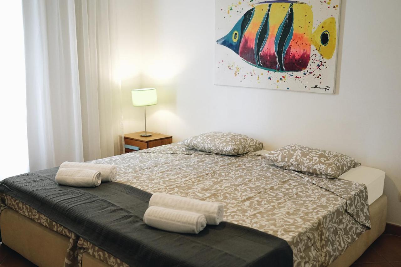 דירות אלבופיירה Wonderful Flats With Pool By Host Wise מראה חיצוני תמונה