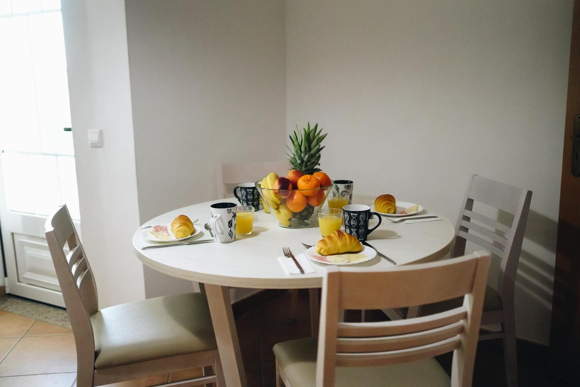 דירות אלבופיירה Wonderful Flats With Pool By Host Wise מראה חיצוני תמונה