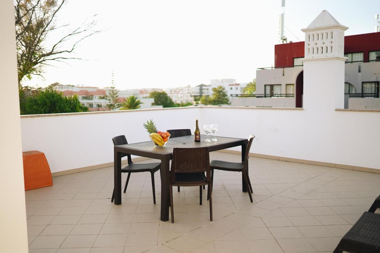 דירות אלבופיירה Wonderful Flats With Pool By Host Wise מראה חיצוני תמונה